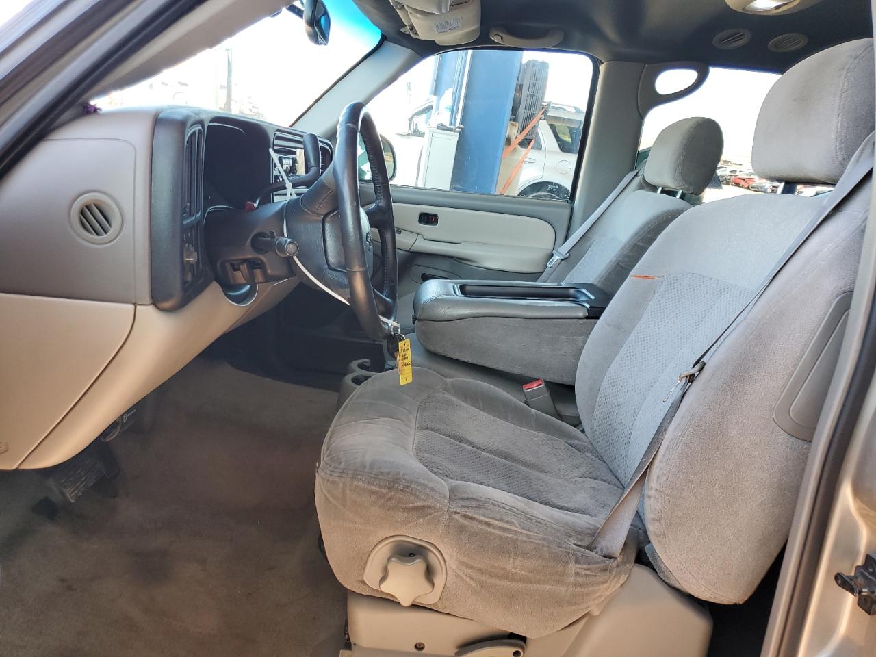 2001 Chevrolet Tahoe C1500 VIN: 1GNEC13T51R219162 Lot: 62908245