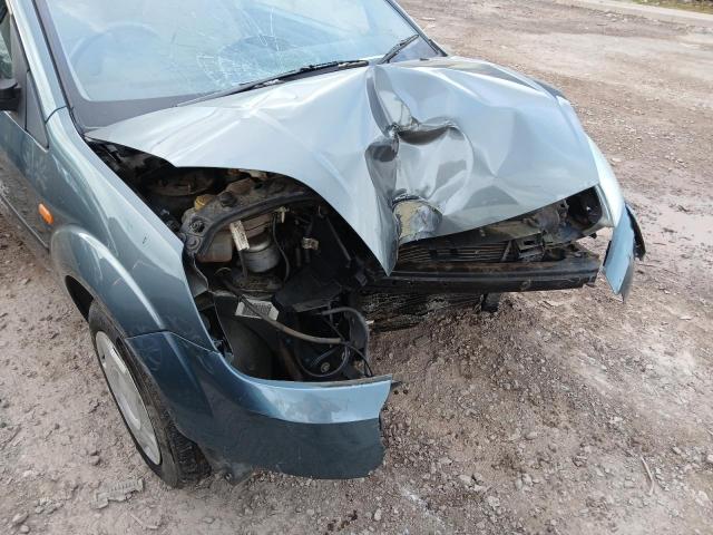 2003 FORD FIESTA FIN