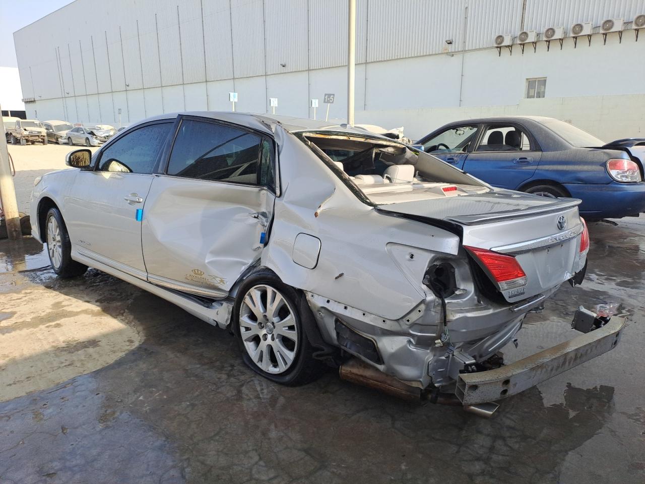 4T1BK3DB4BU424580 - 2001 Toyota Avalon - #58650615