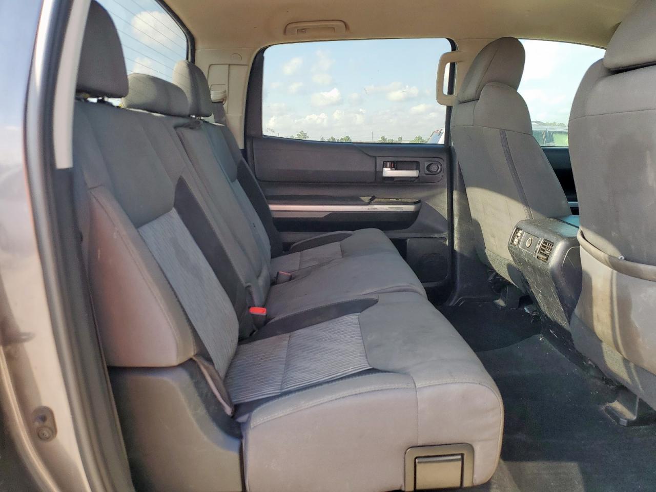 2017 Toyota Tundra Crewmax Sr5 VIN: 5TFEW5F13HX221970 Lot: 59506605