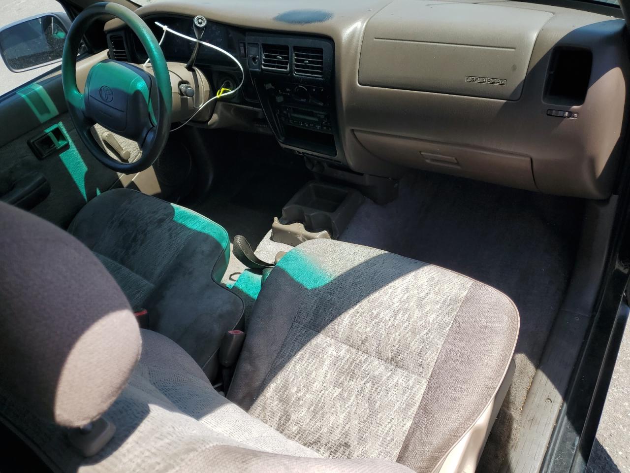 1999 Toyota Tacoma Xtracab VIN: 4TAVN52NXXZ565953 Lot: 62135205