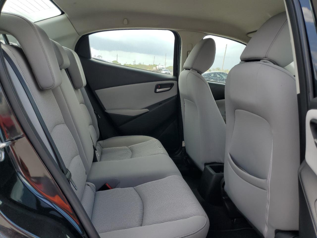 2019 Toyota Yaris L VIN: 3MYDLBYV9KY505713 Lot: 61590995