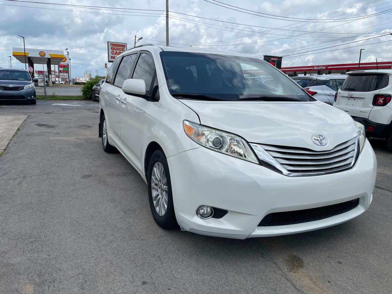 2016 Toyota Sienna Xle na sprzedaż w Lebanon, TN - Normal Wear