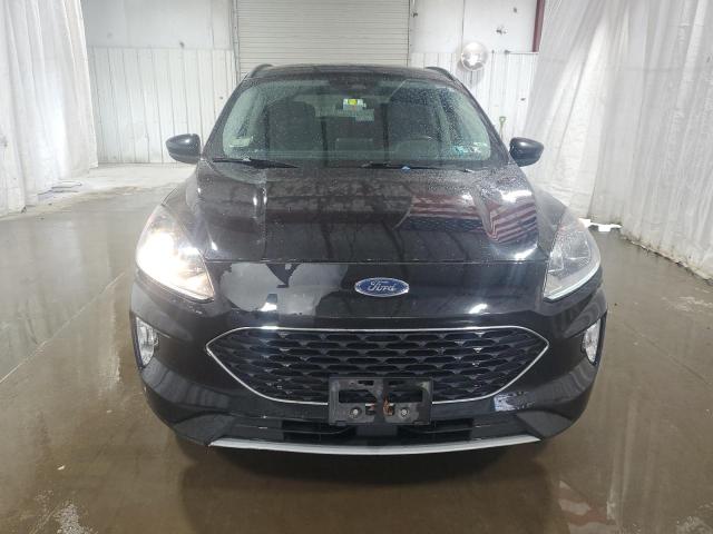  FORD ESCAPE 2021 Czarny
