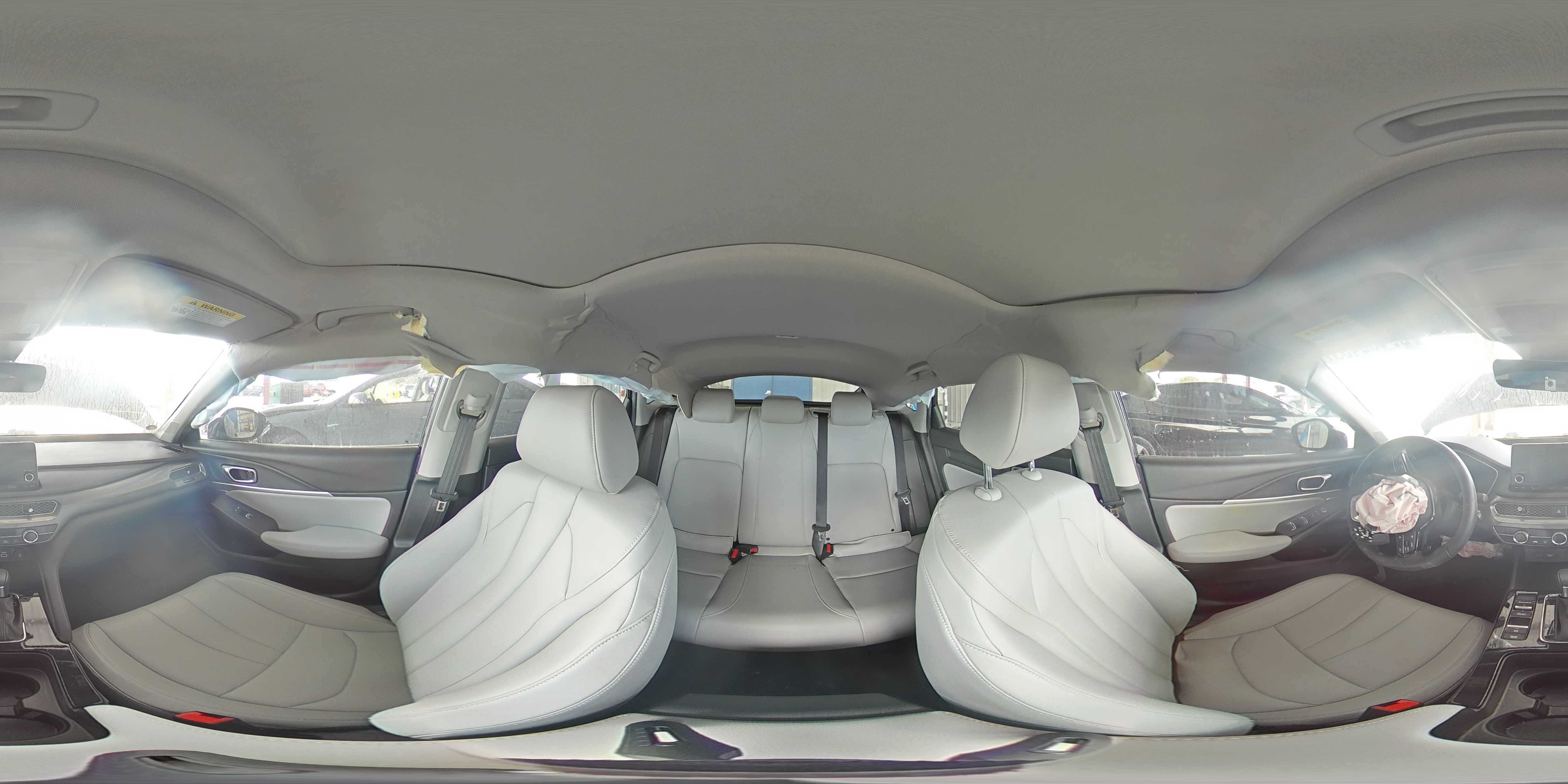 Фото: 19UDE4H28SA008653