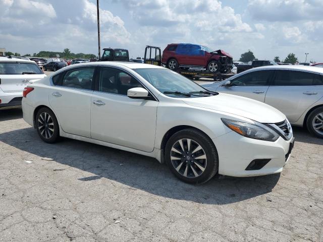  NISSAN ALTIMA 2017 Белы