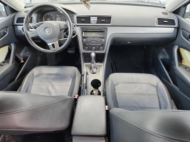  VOLKSWAGEN PASSAT 2014 Szary