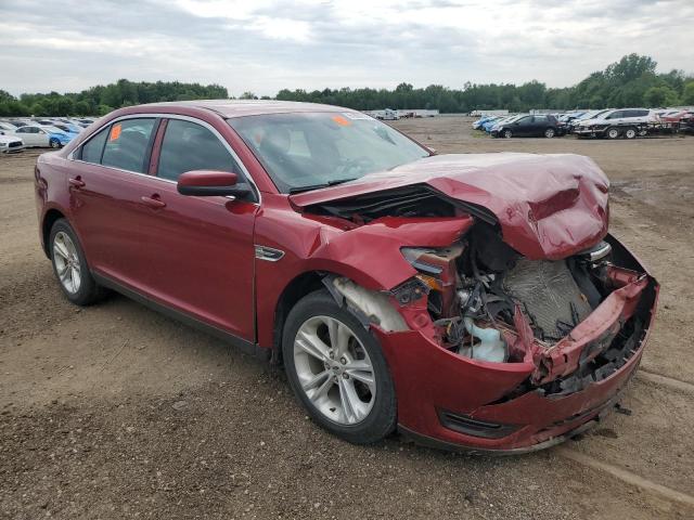  FORD TAURUS 2017 Червоний