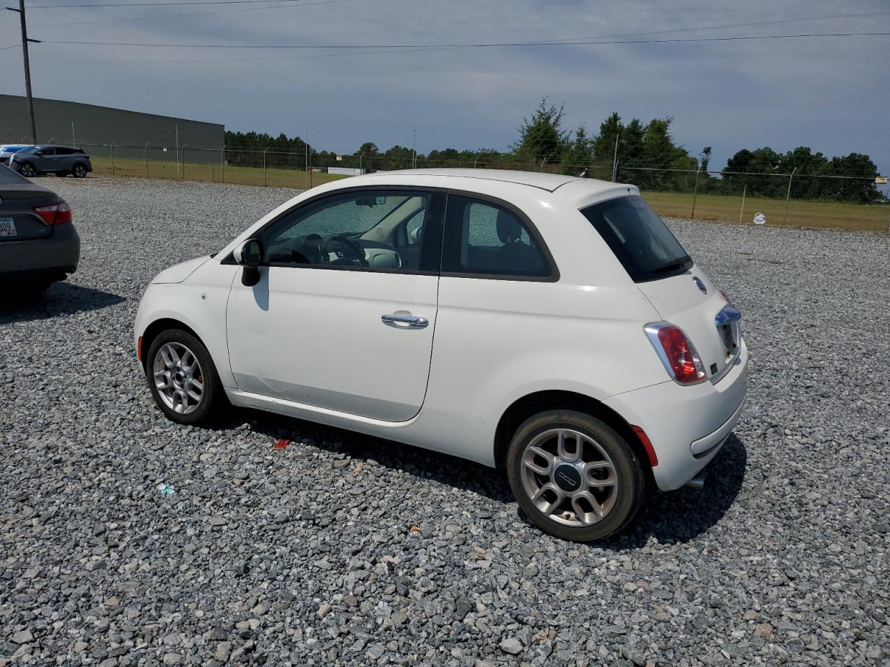FIAT 500 2015 VIN 3C3CFFAR7FT594226 photo 2