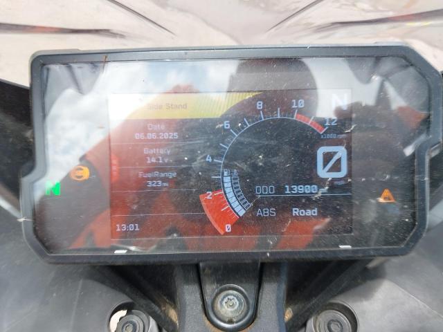 2024 KTM RC 125 22