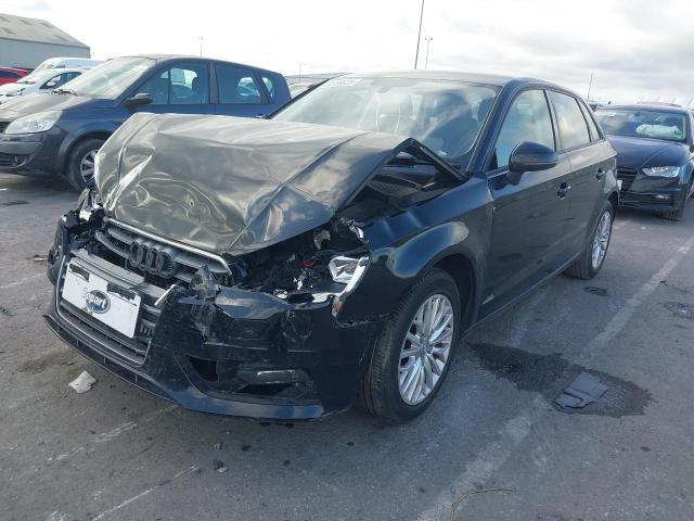 AUDI A3 SE TECH 2015
