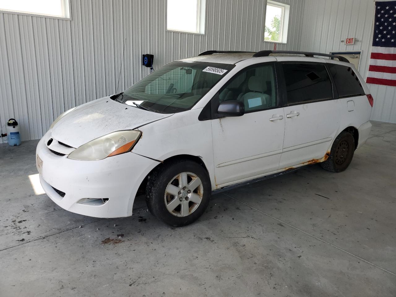 2006 Toyota Sienna Ce zu verkaufen in Barberton, OH - Undercarriage