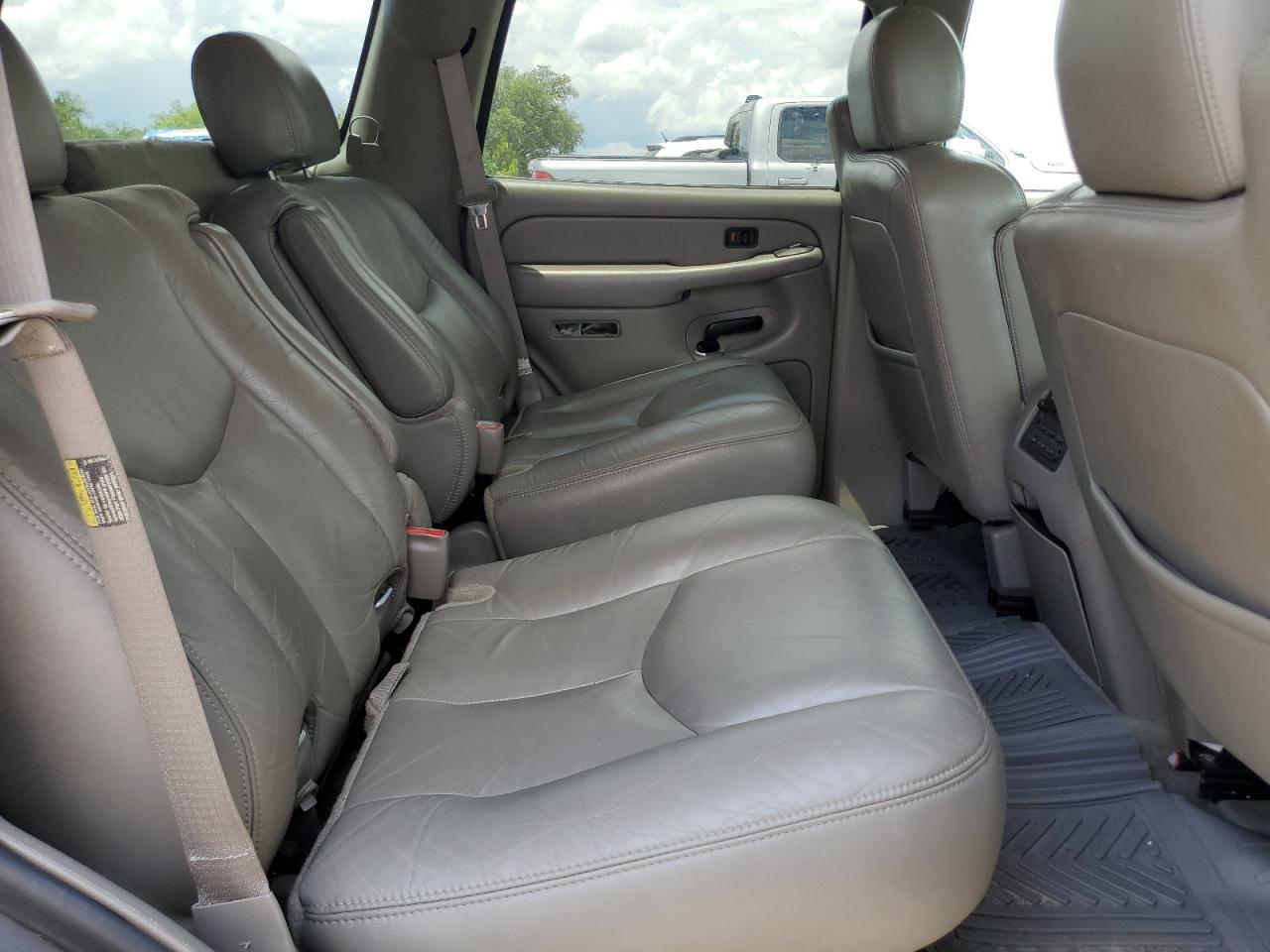 2004 Chevrolet Tahoe C1500 VIN: 1GNEC13Z34J130391 Lot: 61232185