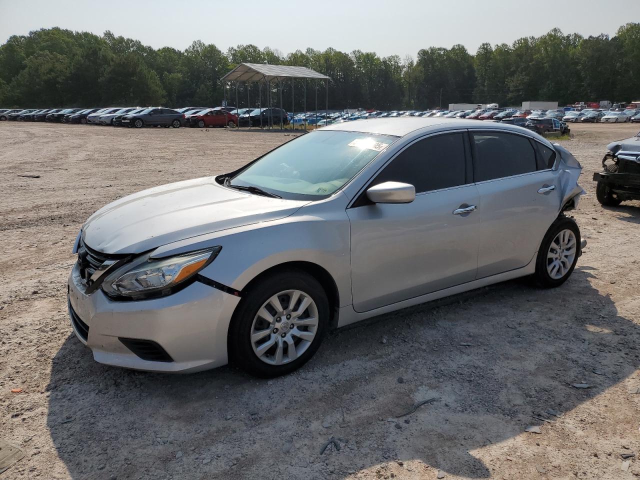 2016 Nissan Altima 2.5 for Sale in Charles City, VA - Rear End