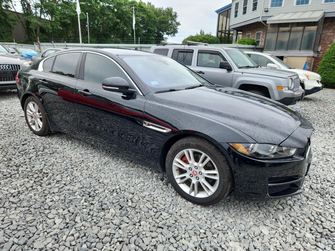 JAGUAR XE 2017 VIN SAJAD4BNXHA968641 zdjęcie 4