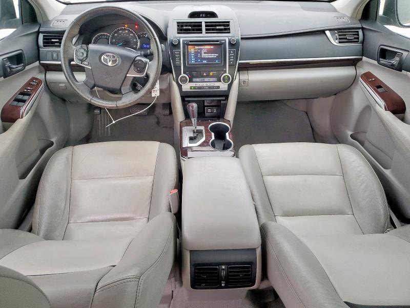  TOYOTA CAMRY 2012 Biały