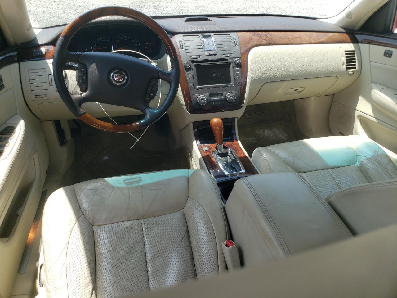 2008 Cadillac Dts VIN: 1G6KD57928U143909 Lot: 62325885