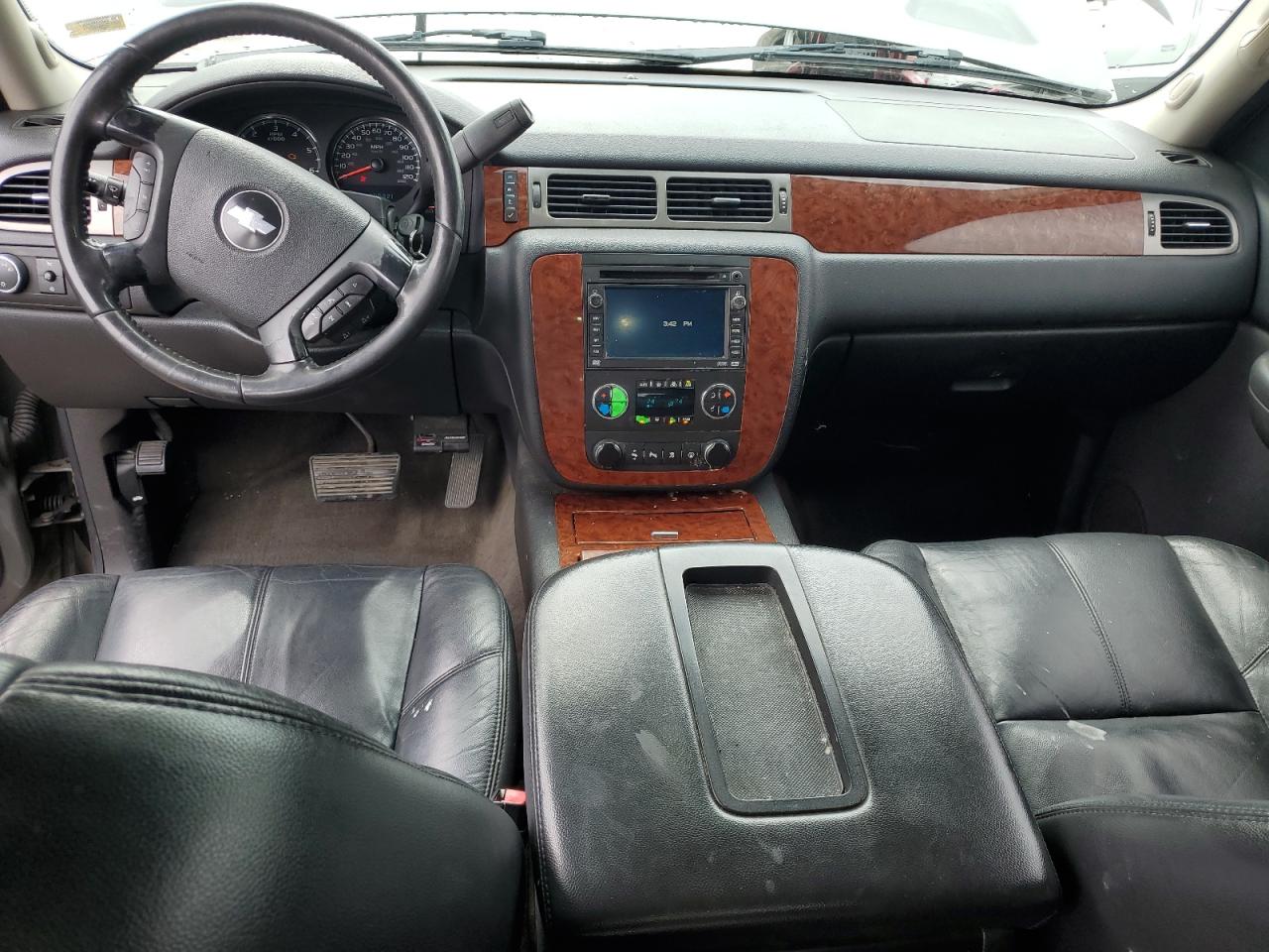 2008 Chevrolet Suburban K1500 Ls VIN: 3GNFK16338G184215 Lot: 61444685