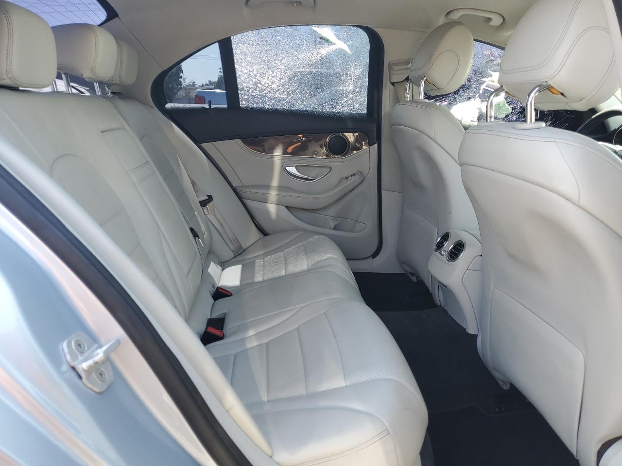 2016 Mercedes-Benz C 300 4Matic VIN: 55SWF4KBXGU117237 Lot: 62745865