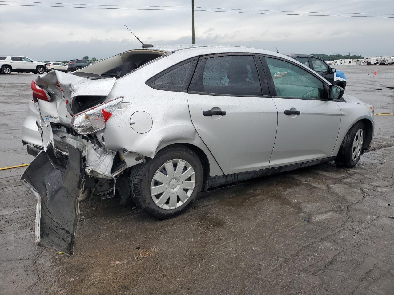 FORD FOCUS 2016 VIN 1FADP3E24GL367622 photo 3