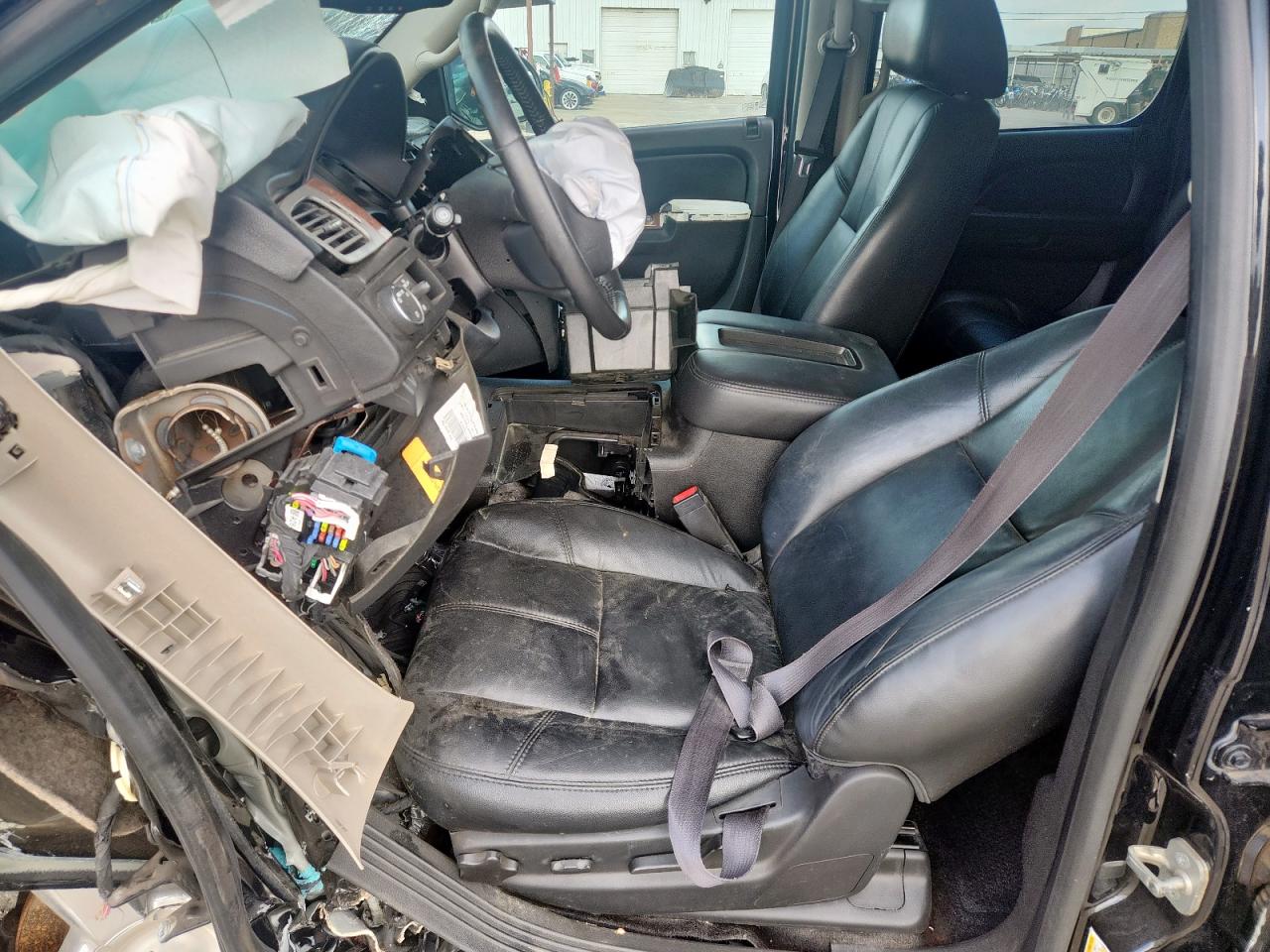 1gnscje09er187344 1GNSCJE09ER187344 2014 Chevrolet Suburban C1500 Lt