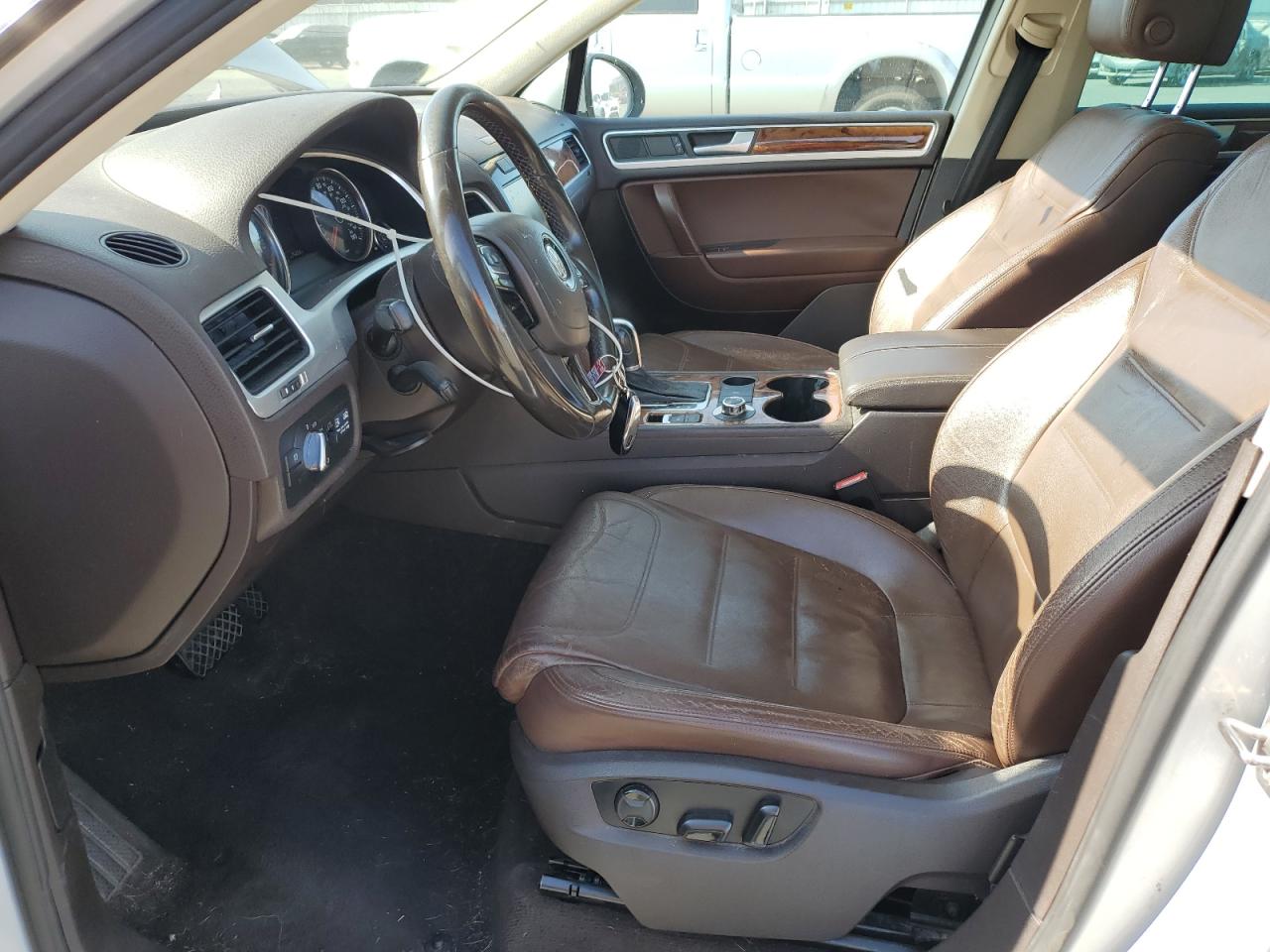 2011 Volkswagen Touareg V6 Tdi VIN: WVGFK9BP4BD001517 Lot: 60119825