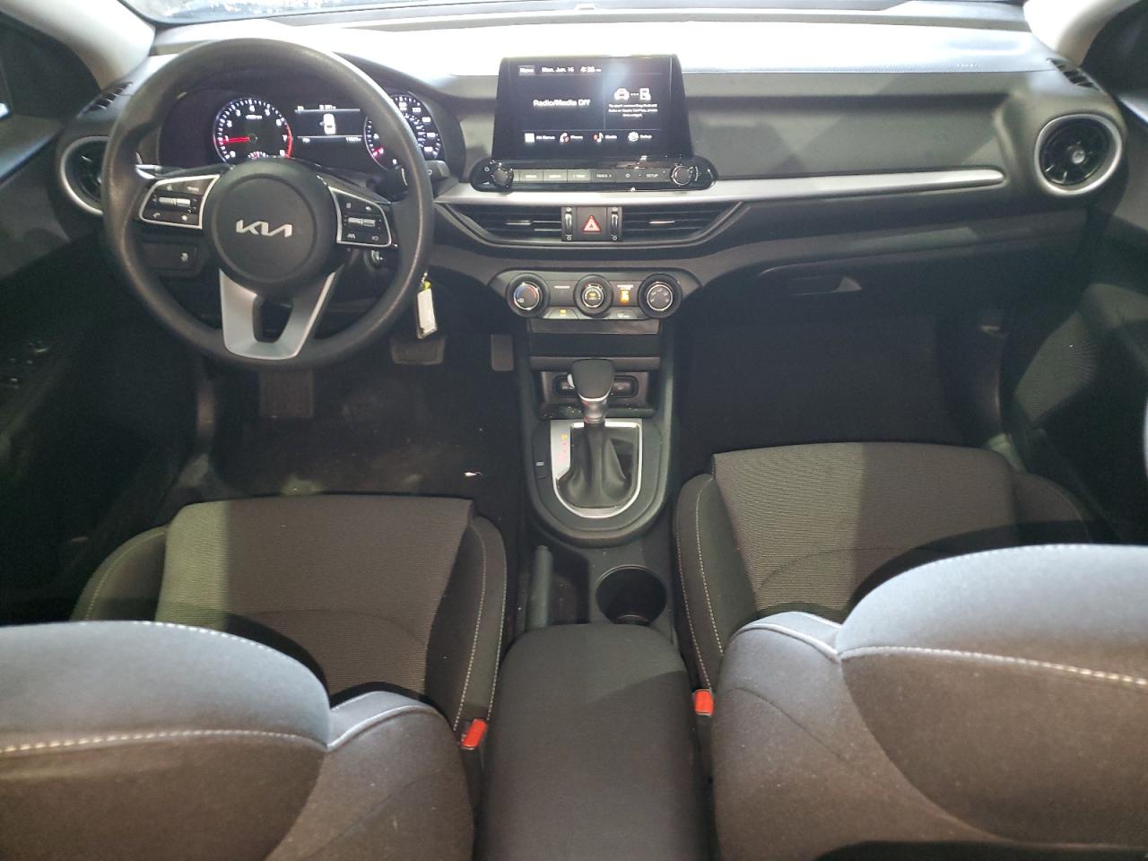 KIA FORTE 2024 VIN 3KPF24AD5RE783446 фото 8