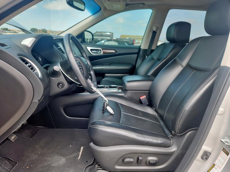 Parquets NISSAN PATHFINDER 2015 Silver