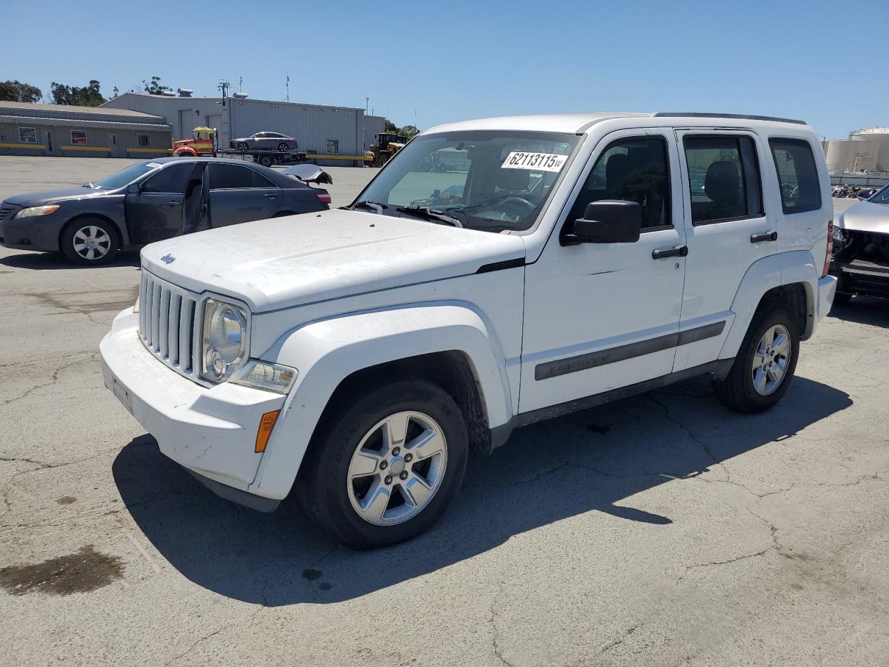1J4PP2GK3BW532057 JEEP LIBERTY Photo 1