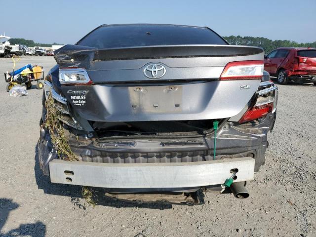 Sedans TOYOTA CAMRY 2014 Srebrny