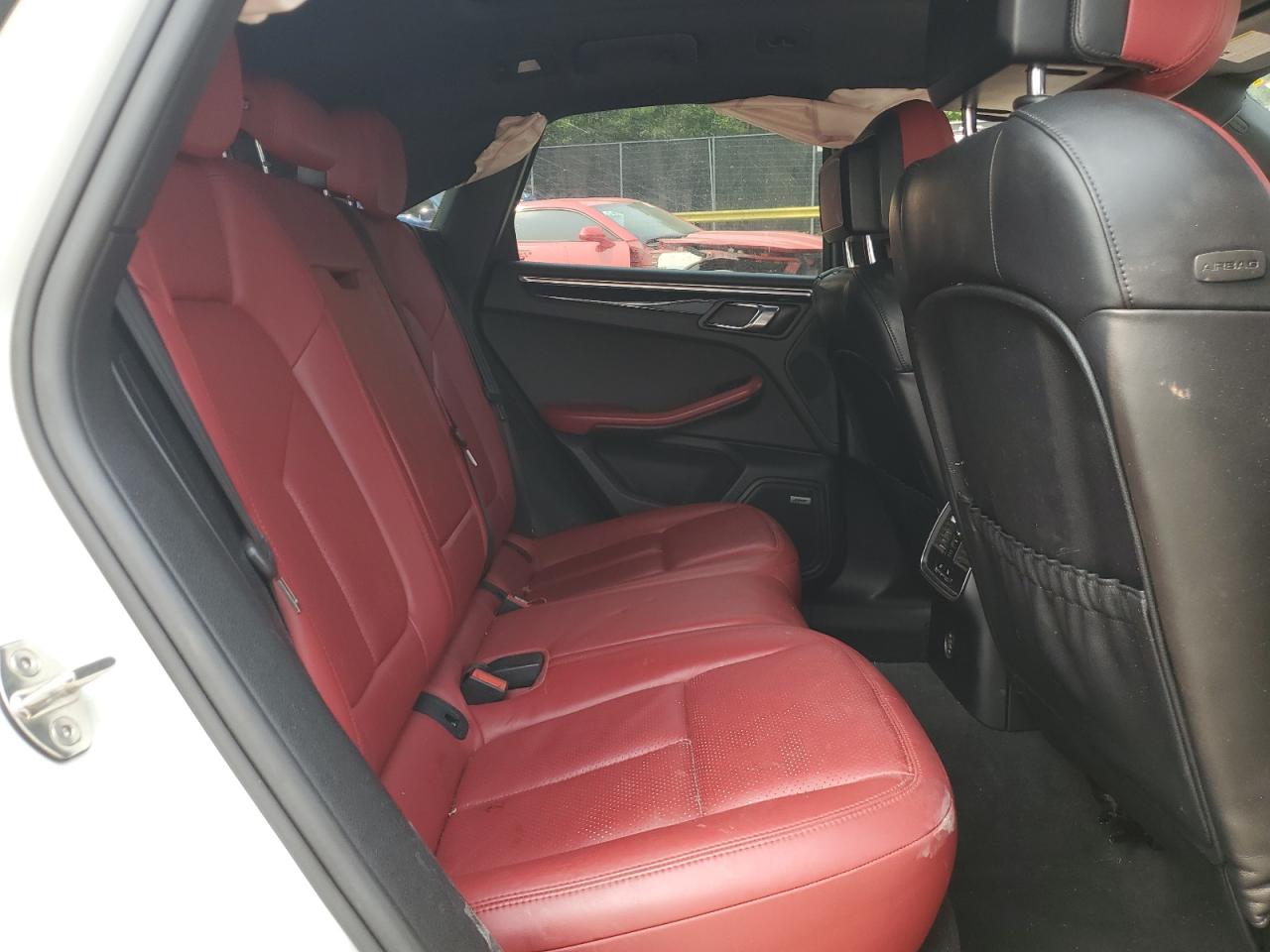 2018 Porsche Macan S VIN: WP1AB2A58JLB32166 Lot: 59410615
