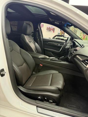  CADILLAC CT5 2023 Белы