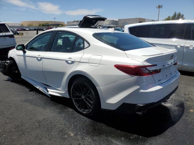  TOYOTA CAMRY 2025 Белы