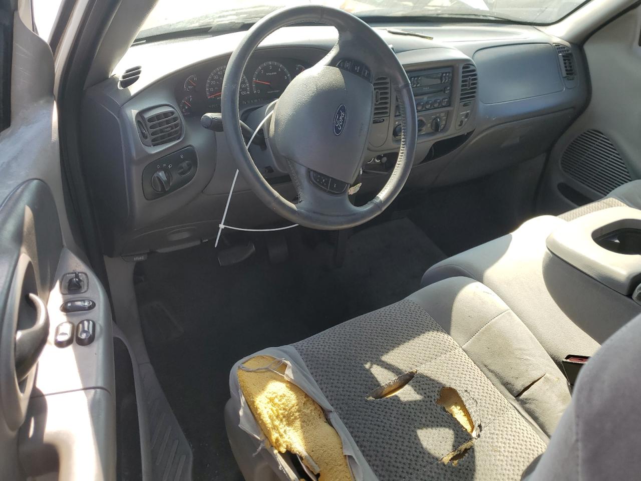 FORD All Models 2003 VIN 2FTRX17L83CA63563 photo 8