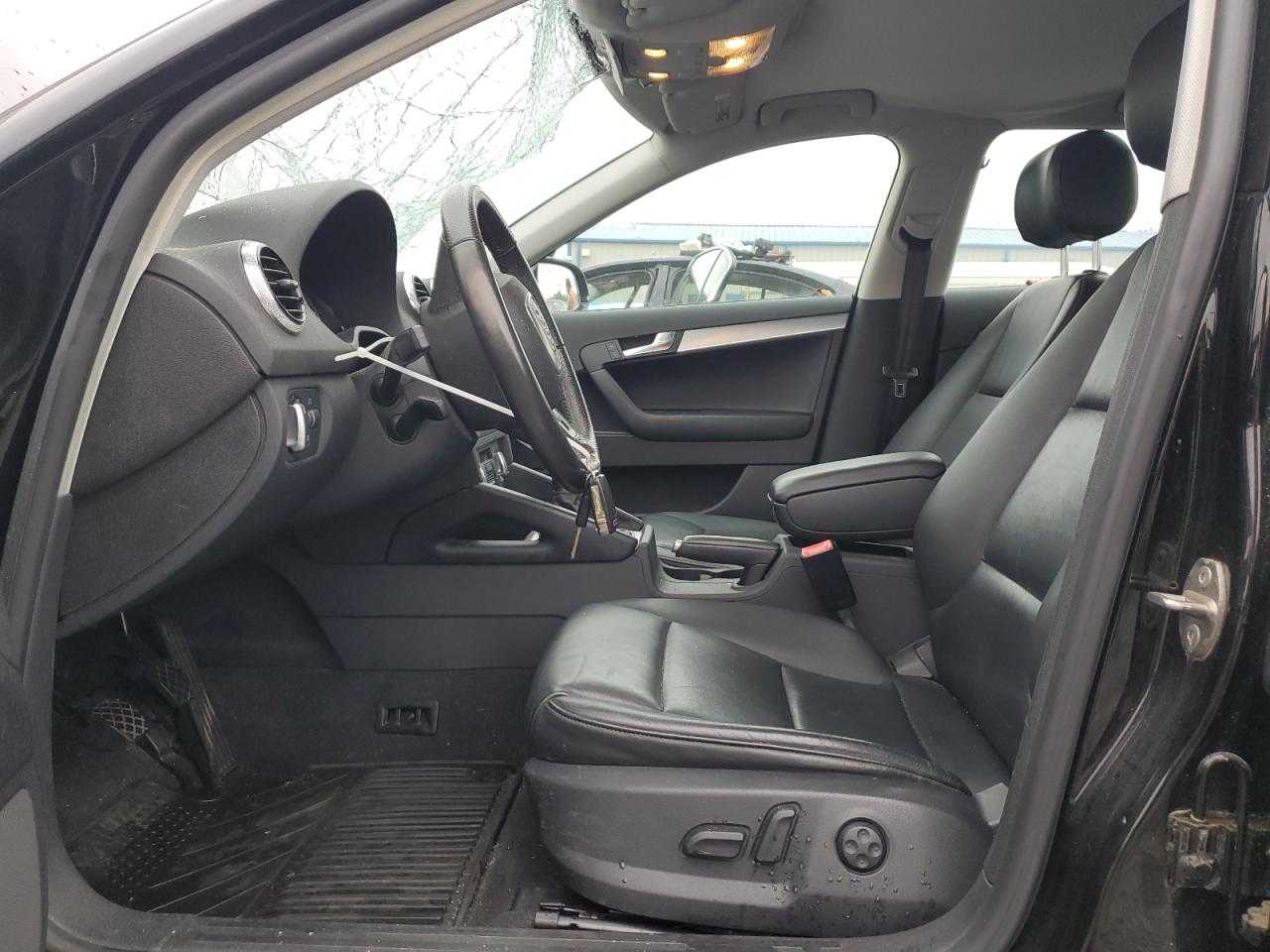 2011 Audi A3 Premium Plus VIN: WAUPFAFM1BA063132 Lot: 62488005