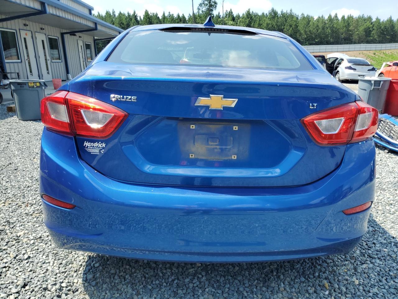 2018 Chevrolet Cruze Lt VIN: 1G1BE5SM1J7228260 Lot: 63017885
