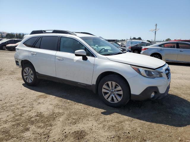  SUBARU OUTBACK 2018 White