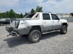 2004 Chevrolet Avalanche K1500   zu verkaufen in Albany, NY - Rear End