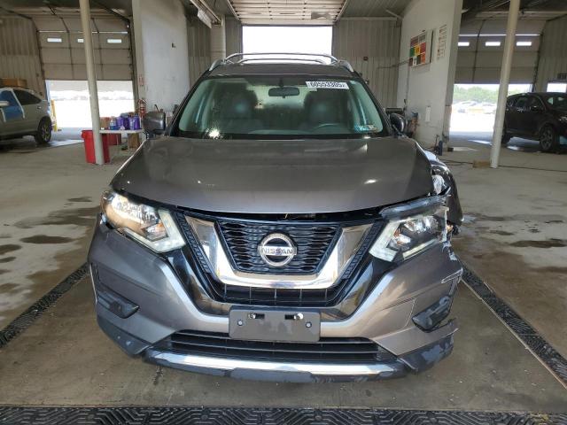  NISSAN ROGUE 2017 Серый