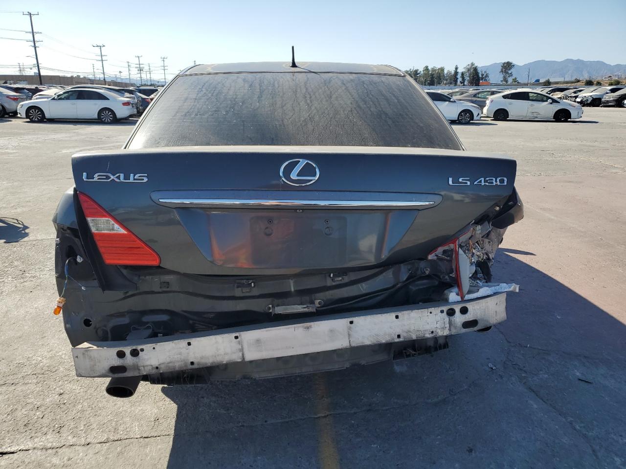2004 Lexus Ls 430 VIN: JTHBN36F440136823 Lot: 58559925