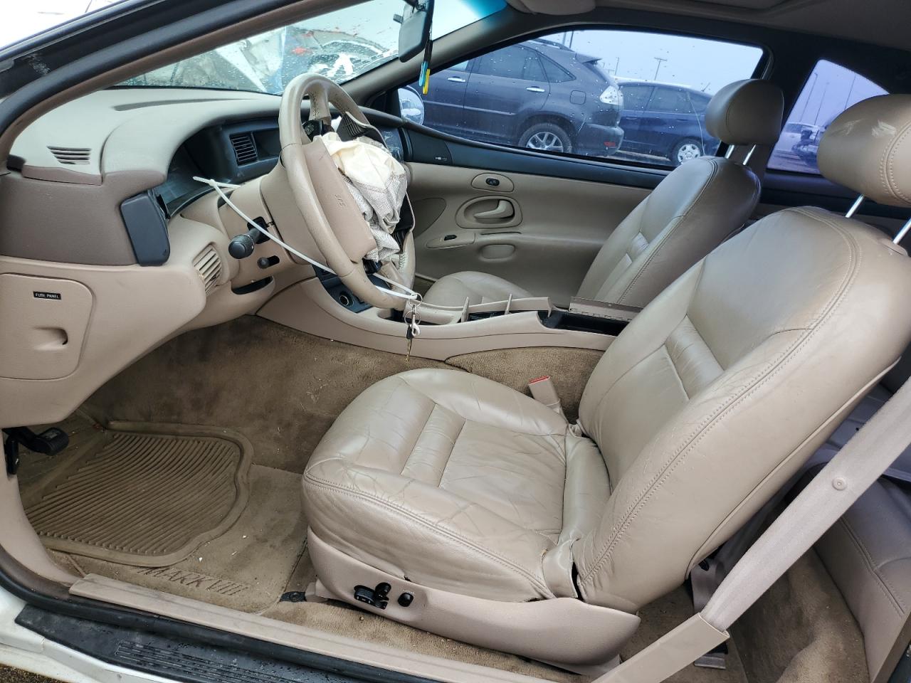 1993 Lincoln Mark Viii VIN: 1LNLM91V9PY657743 Lot: 61233595