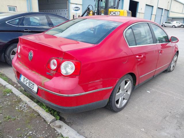 2010 VOLKSWAGEN PASSAT