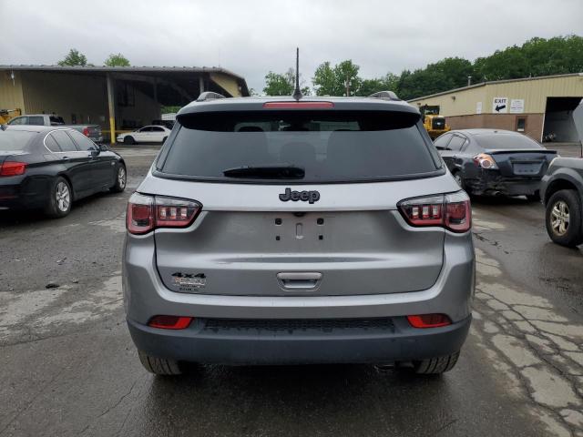  JEEP COMPASS 2019 Srebrny