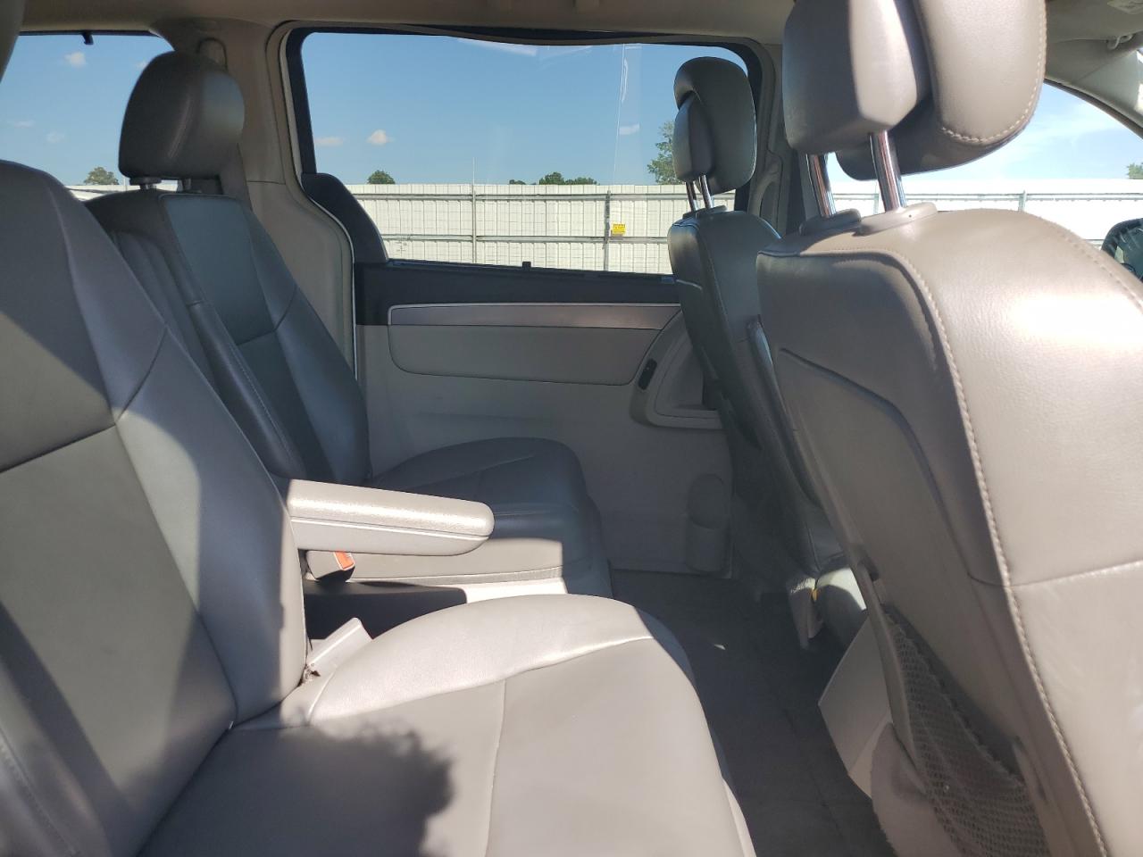 2014 Volkswagen Routan Se VIN: 2C4RVABG7ER134347 Lot: 61620855