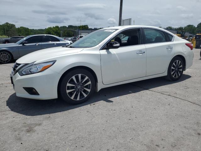  NISSAN ALTIMA 2017 Белы