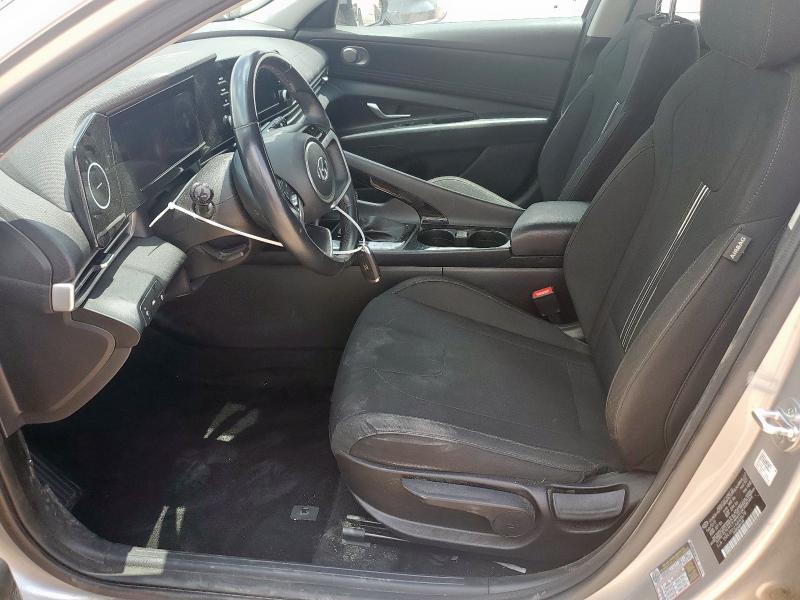  HYUNDAI ELANTRA 2021 Серебристый