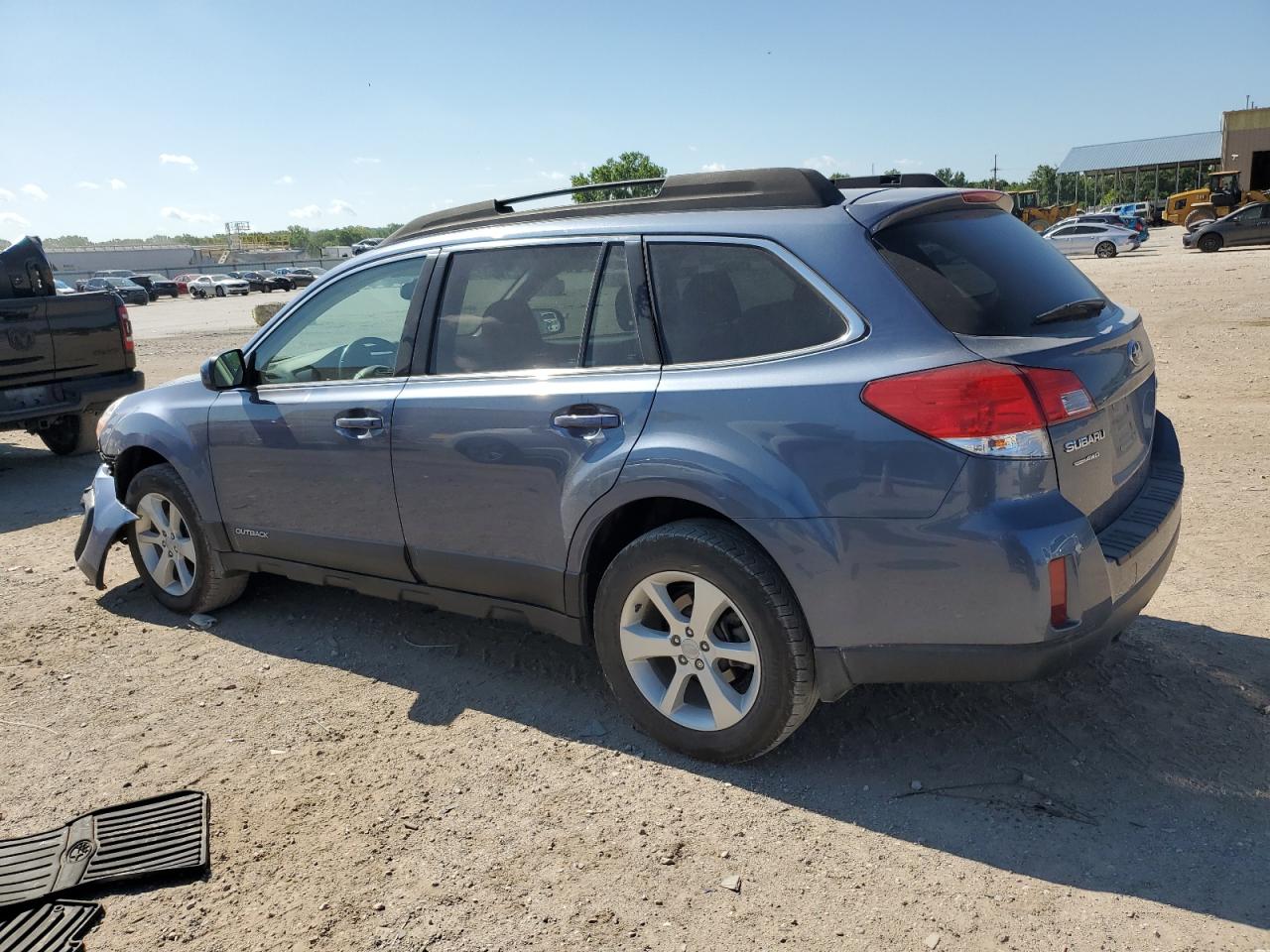 SUBARU OUTBACK 2013 VIN 4S4BRCCC1D3244990 фото 2