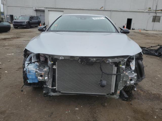  TOYOTA CAMRY 2023 Srebrny