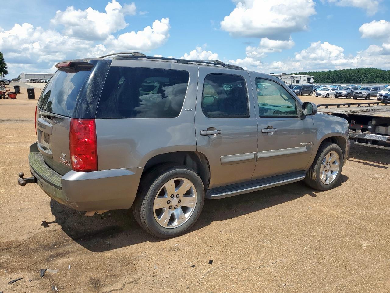 GMC YUKON 2007 VIN 1GKFC13J37R189619 фото 3