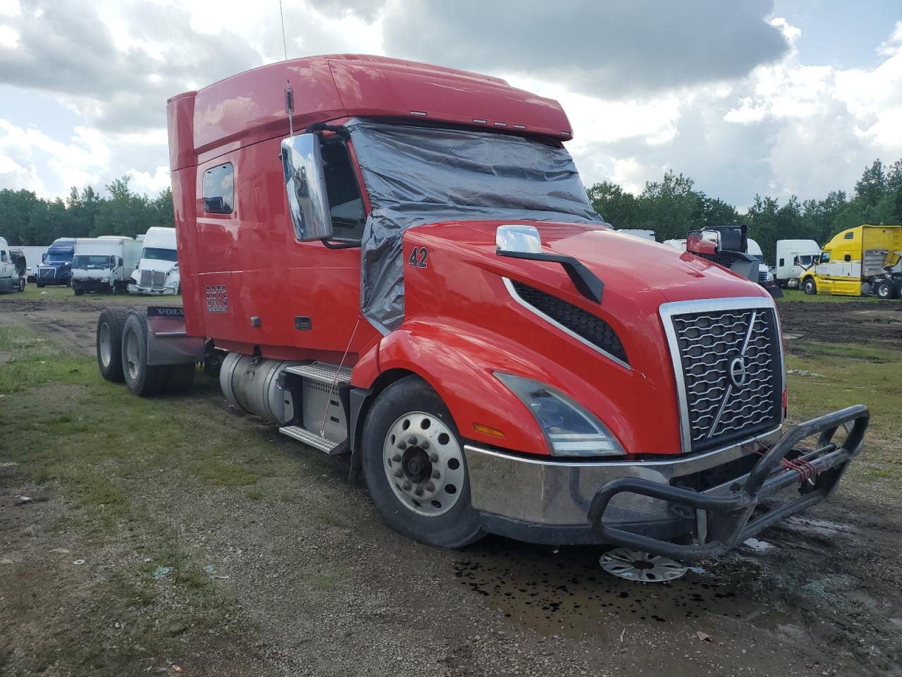 4V4NC9EH2LN233504 VOLVO VN Photo 1